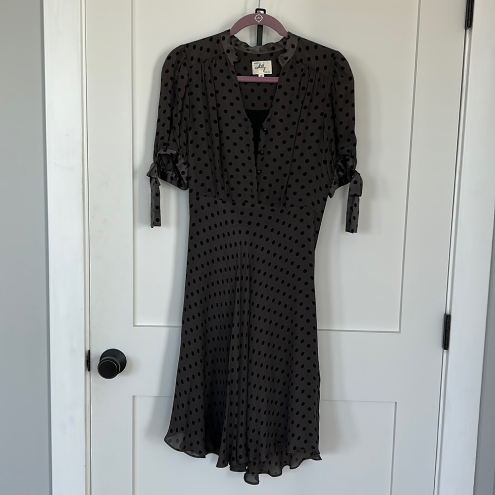 Milly polka-dot dress in grey and black. Size 6.